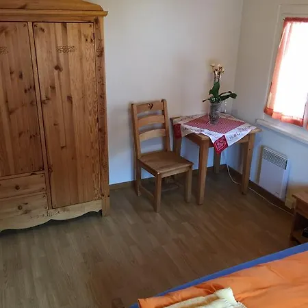 Le Central - Chambres D'Hote 2*