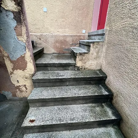 Le Central - Chambres D'Hote Bed and Breakfast