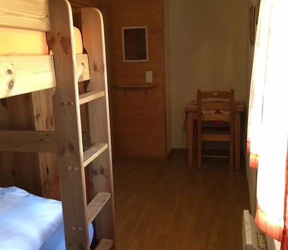 Le Central - Chambres D'Hote Bed & Breakfast 2*